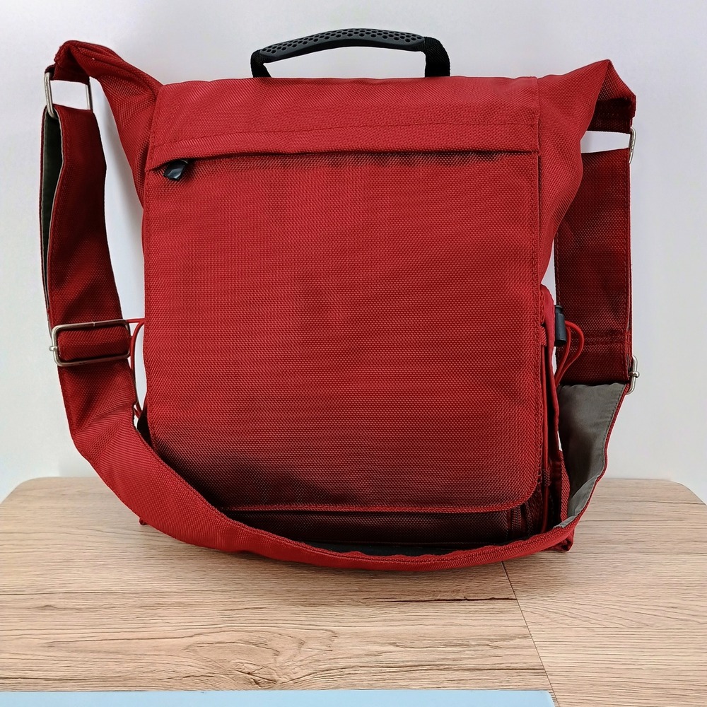 Pottery Barn Kids Red Canvas Messenger Diaper Bag with Changing Mat 7550